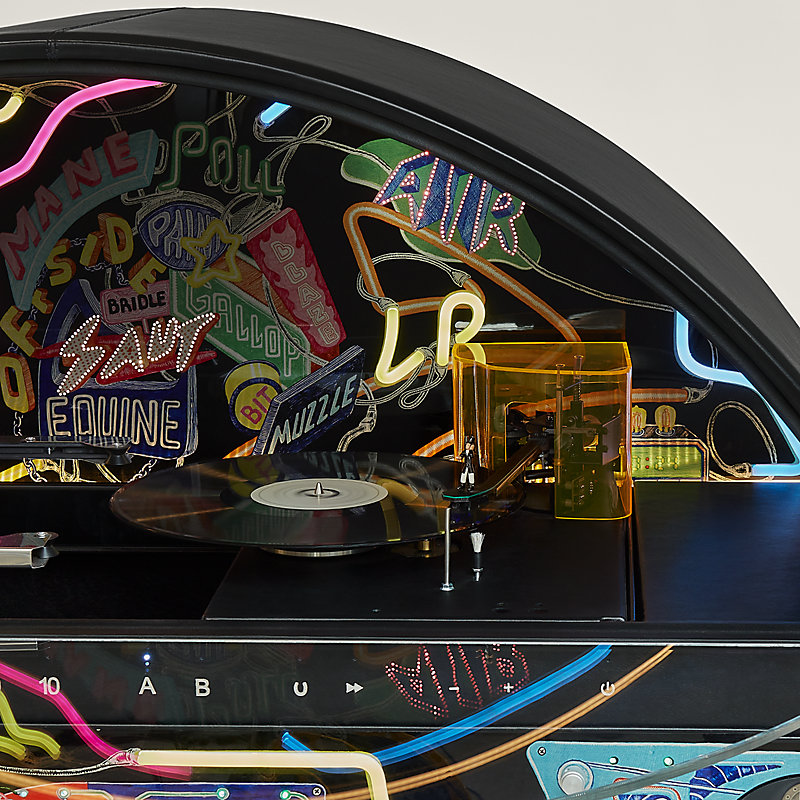 エルメス 風車 オブジェ Jukebox Cheval Neon | Hermès USA